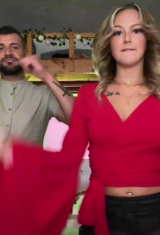 Sexy Helena Shows Cleavage in Red Crop Top