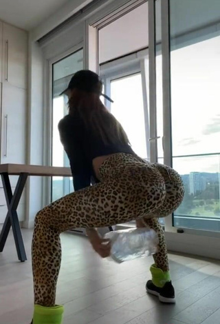 2. Sexy Yanet García Shows Butt while doing Fitness Exercises