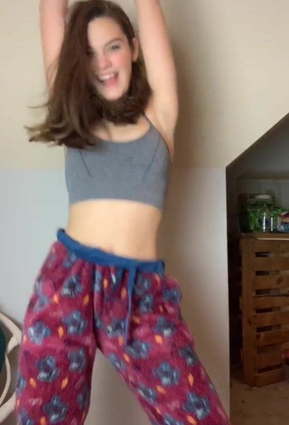 4. Sweetie Faith Moormeier Shows Cleavage in Grey Crop Top and Bouncing Boobs