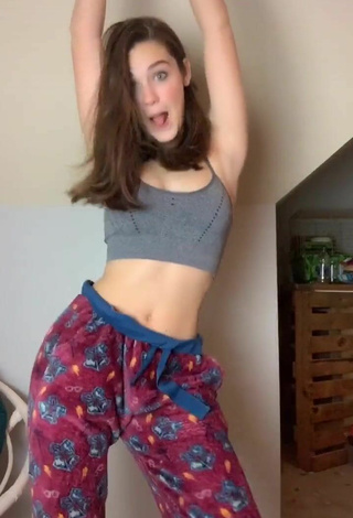 5. Sweetie Faith Moormeier Shows Cleavage in Grey Crop Top and Bouncing Boobs