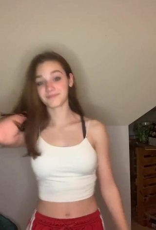 2. Cute Faith Moormeier Shows Cleavage in White Crop Top and Bouncing Boobs
