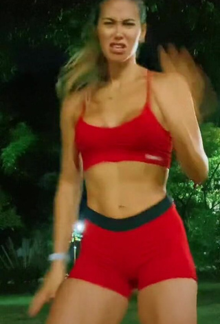2. Sexy Ingrid Vasconcelos Shows Cleavage in Red Crop Top