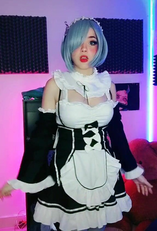 Cute Itsmidna Shows Cosplay and Bouncing Tits