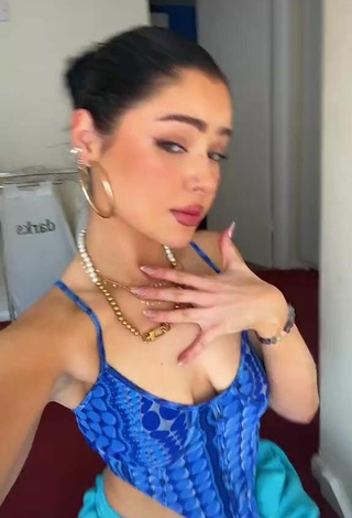 6. Hot Izzy Shea Shows Cleavage in Blue Crop Top