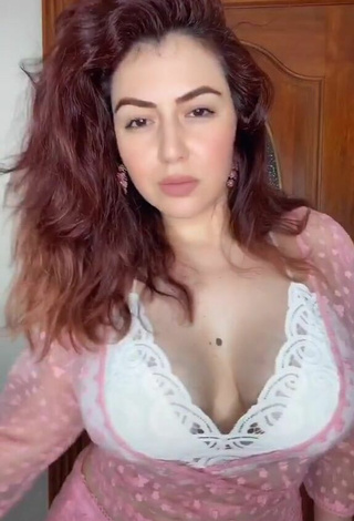 Adorable Jane Rocci Shows Cleavage in Seductive White Crop Top and Bouncing Breasts