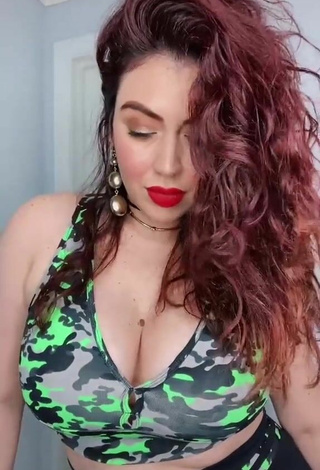 3. Beautiful Jane Rocci Shows Cleavage in Sexy Camouflage Crop Top and Bouncing Breasts