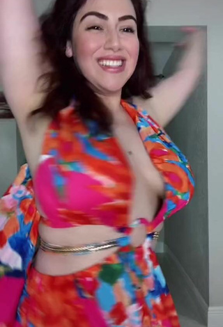 4. Cute Jane Rocci Shows Cleavage in Dress and Bouncing Tits