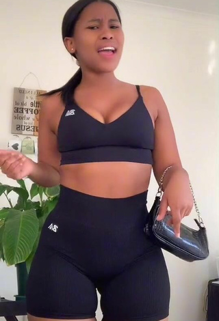 2. Pretty Lluvia Faye Shows Cleavage in Black Crop Top and Bouncing Boobs