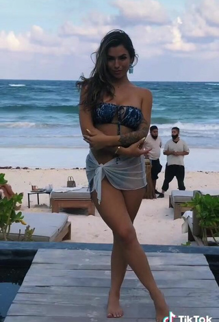 6. Hot Luciana DelMar Shows Butt at the Beach