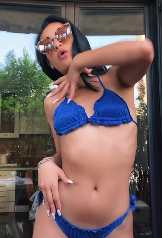 4. Sexy Ludovica Bevilacqua Shows Cleavage in Blue Bikini