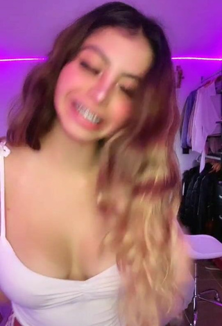 6. Matz Franco Demonstrates Pretty Cleavage and Bouncing Tits