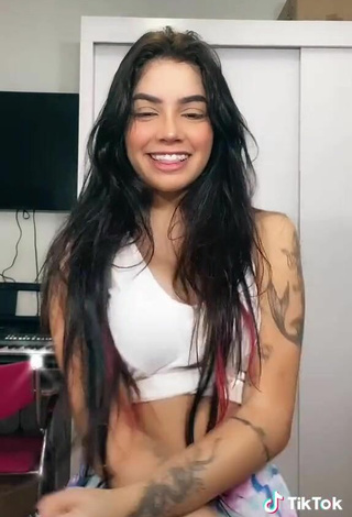 4. Beautiful Henny Shows Cleavage in Sexy White Crop Top