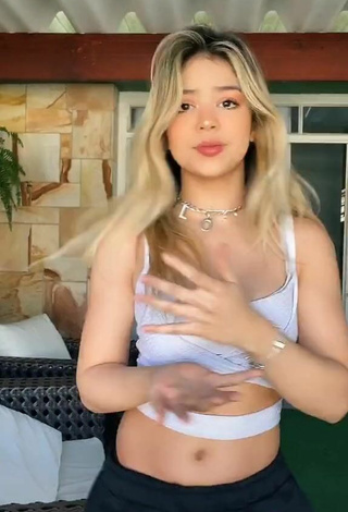 4. Hot Melody Shows Cleavage in White Crop Top and Bouncing Boobs