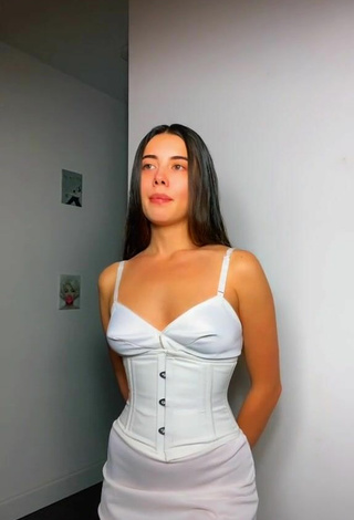 6. Hot Morgan Cohen Shows Cleavage in Corset