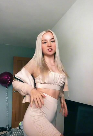 2. Sexy Nikita.pov Shows Cleavage in Beige Crop Top