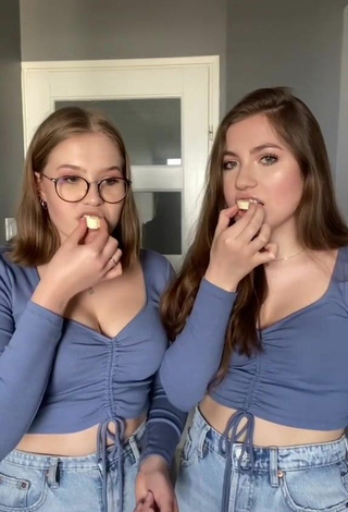 6. Sexy PKsisters Shows Cleavage in Blue Crop Top