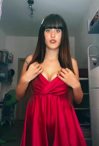 2. Breathtaking Alice Iori Shows Cleavage in Red Dress