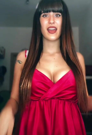 5. Wonderful Alice Iori Shows Cleavage in Red Dress