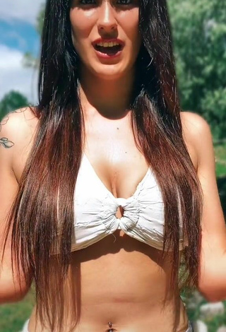4. Beautiful Alice Iori Shows Cleavage in Sexy White Bikini