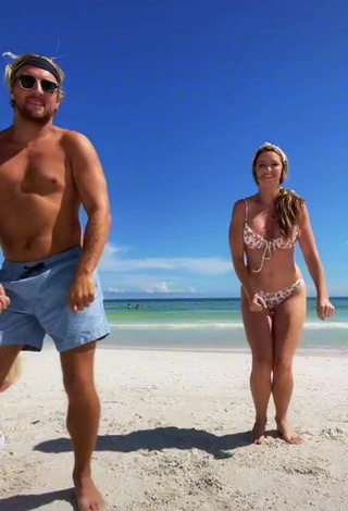6. Sexy The Hartig Family Shows Cleavage in Bikini and Bouncing Boobs at the Beach