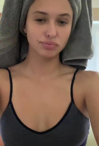 1. Sexy Tatiana Ringsby Shows Cleavage in Grey Crop Top