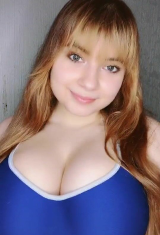 Cute Yami Shows Cleavage in Blue Crop Top and Bouncing Boobs