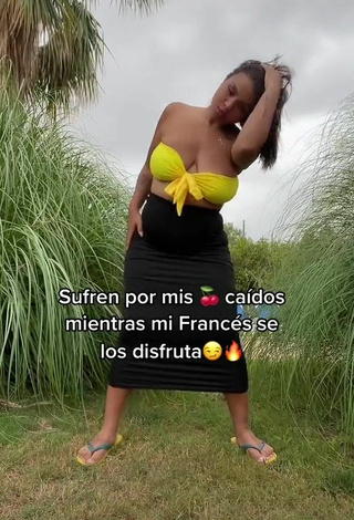 Amazing Adelaida Tassoni Shows Cleavage in Hot Yellow Bikini Top