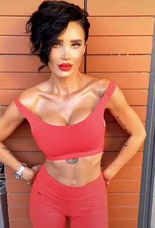 5. Sexy Adelina Ioana Pestritu Shows Cleavage in Red Crop Top