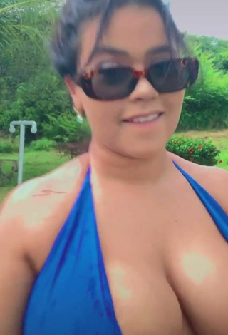 Wonderful Allana Vasconcelos Shows Cleavage in Blue Bikini and Bouncing Boobs at the Pool