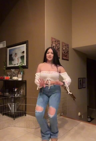 2. Sexy Brissa Murillo in White Tube Top and Bouncing Tits