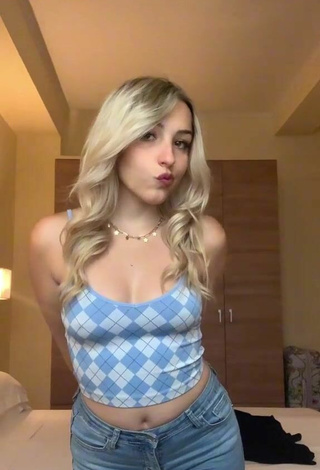 Sexy Beatrice Cossu Shows Cleavage in Checkered Crop Top