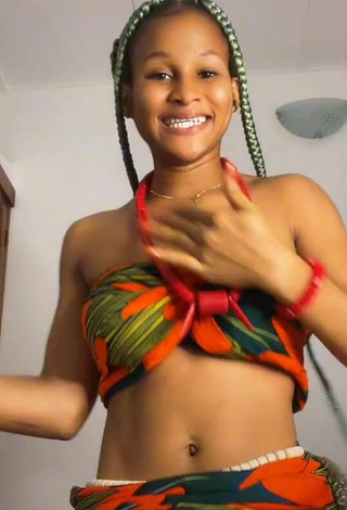 Hot Faustina in Tube Top while doing Belly Dance