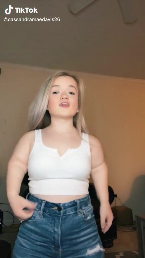 Sweetie Cassandra Mae Davis Shows Cleavage in White Crop Top and Bouncing Breasts