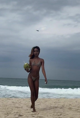 4. Sweetie diveludo in Bikini at the Beach