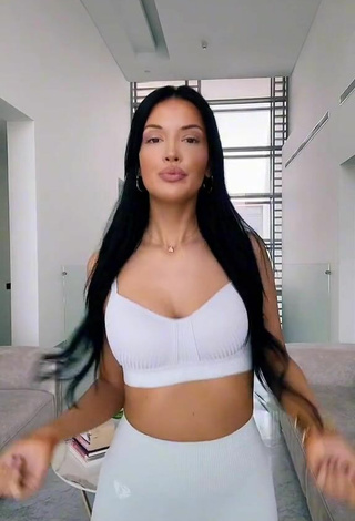 2. Hot Enisa Bukvic Shows Cleavage in White Crop Top and Bouncing Boobs