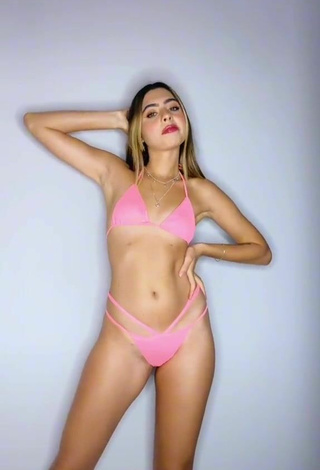 3. Sexy Eve Cardoso Shows Butt