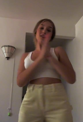 6. Sweetie Flavia Martin Shows Cleavage in White Crop Top and Bouncing Tits