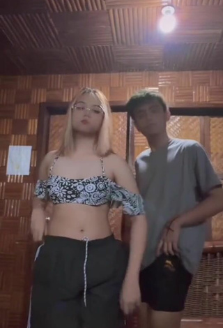 4. Sexy Francillepoopsxz in Crop Top