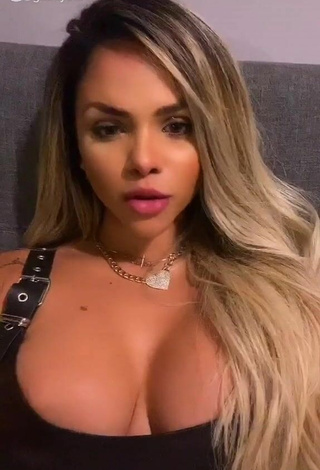 1. Gabily Demonstrates Really Sexy Cleavage