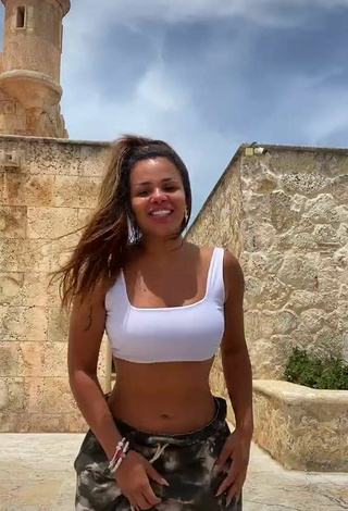 Beautiful Gabily Shows Cleavage in Sexy White Crop Top