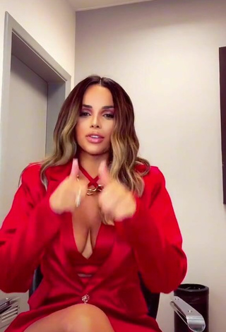5. Sexy Gabily Shows Cleavage in Red Crop Top