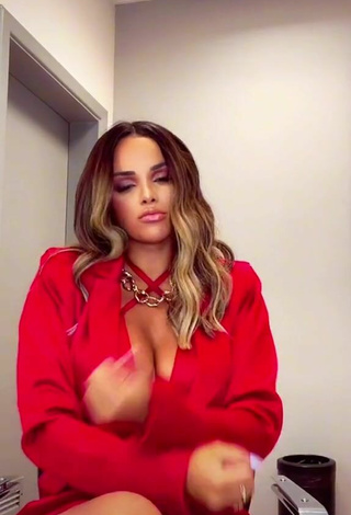 6. Sexy Gabily Shows Cleavage in Red Crop Top