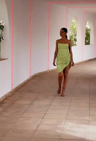 4. Hot Giulia De Lellis Shows Cleavage in Olive Dress