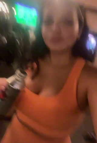 2. Sexy Alma Ramirez Shows Butt