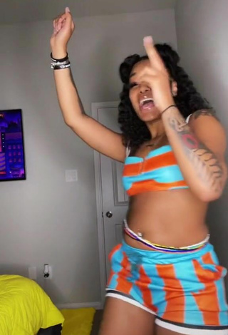 2. Sexy Nyema Shows Cleavage in Crop Top and Bouncing Boobs
