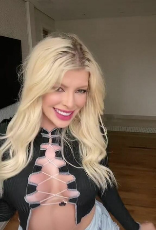 2. Hottie Jaquelline Shows Cleavage in Black Crop Top and Bouncing Tits