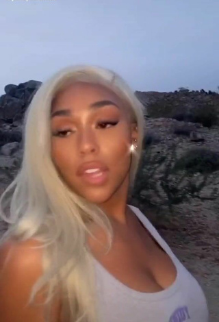 Hot Jordyn Woods Shows Cleavage in Grey Crop Top and Bouncing Breasts