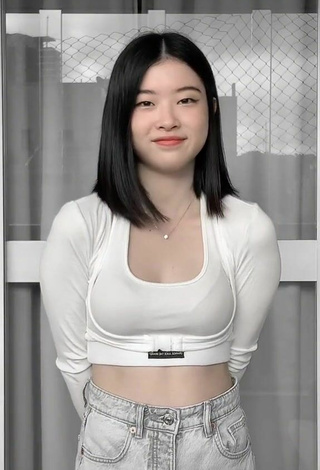 Sexy Julia Hayama Shows Cleavage in White Crop Top