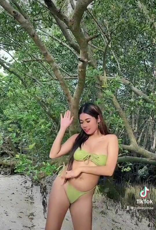 5. Gorgeous Julie Mae Potot Lambayong Shows Cleavage in Alluring Green Bikini and Bouncing Breasts