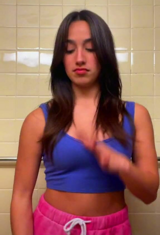 Sexy Karina Prieto Shows Cleavage in Blue Crop Top and Bouncing Boobs